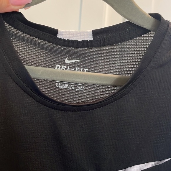 Nike Dri-Fit Long Sleeve Kids Size L - Picture 10 of 12